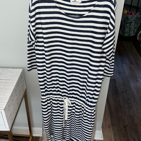 Vineyard Vines Dresses & Skirts - Vineyard Vines  Women’s Stripe 3/4-Sleeve Drawstring Terry Dress sz S NEW
